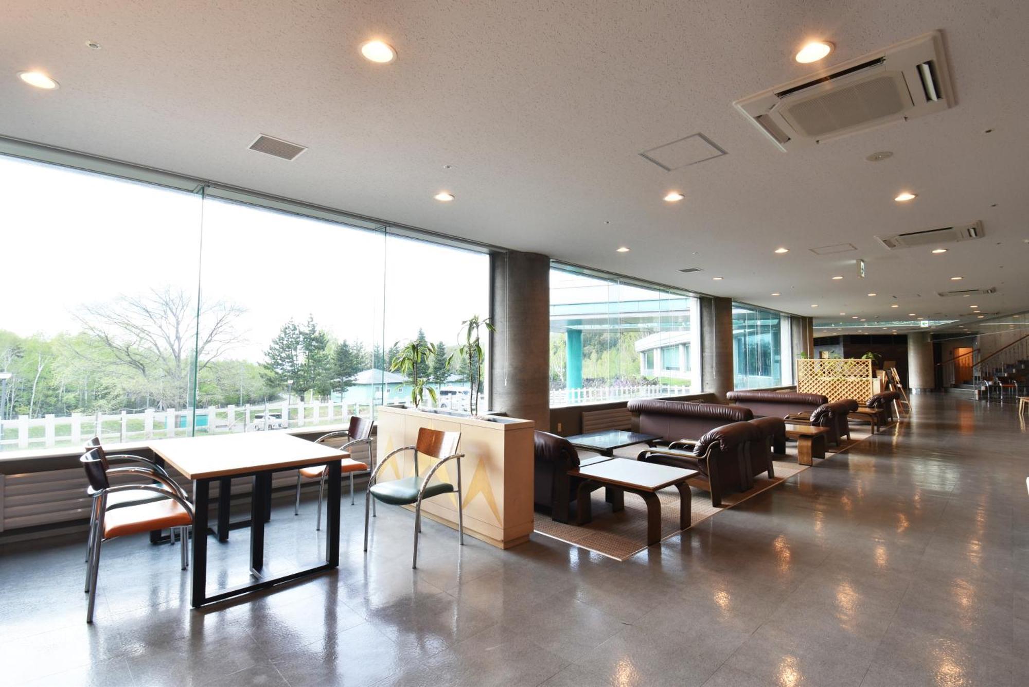Biei Shirogane Onsen Hotel Park Hills Buitenkant foto